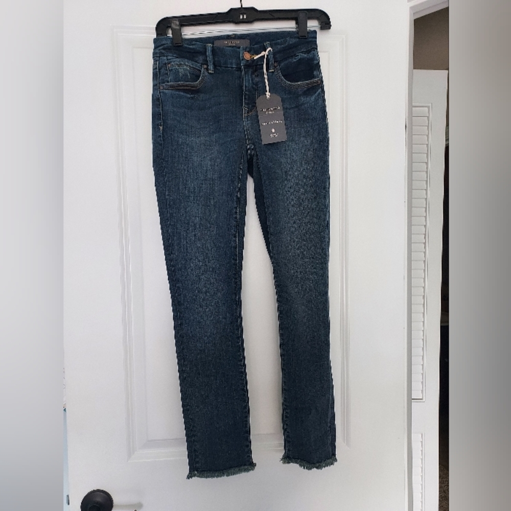 The Limited Skinny Ankel Jeans
